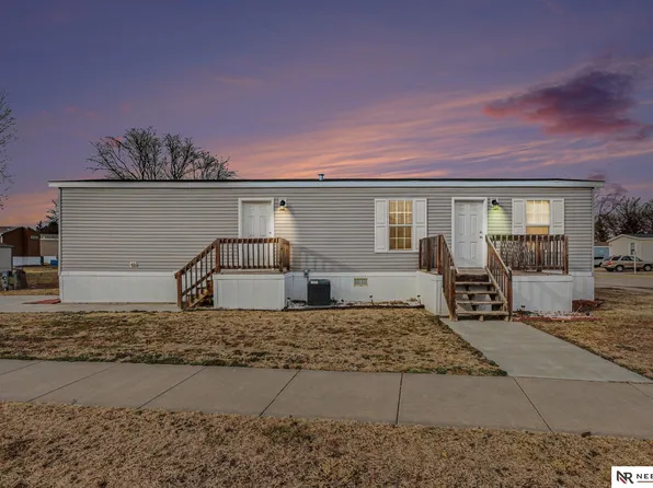 1835 SW 12th St, Lincoln, NE 68522