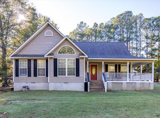 147 Savannah Dr, Gray, GA 31032