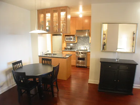 Sold by REGII | media 1