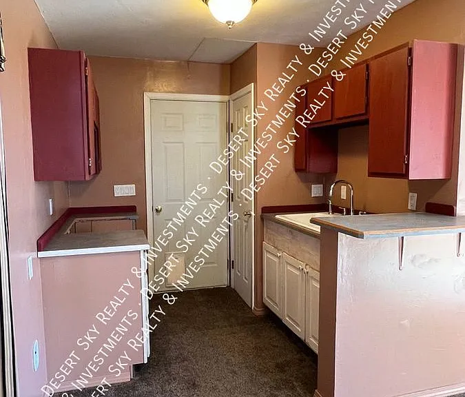 1125 Luna St #B — Photo 7
