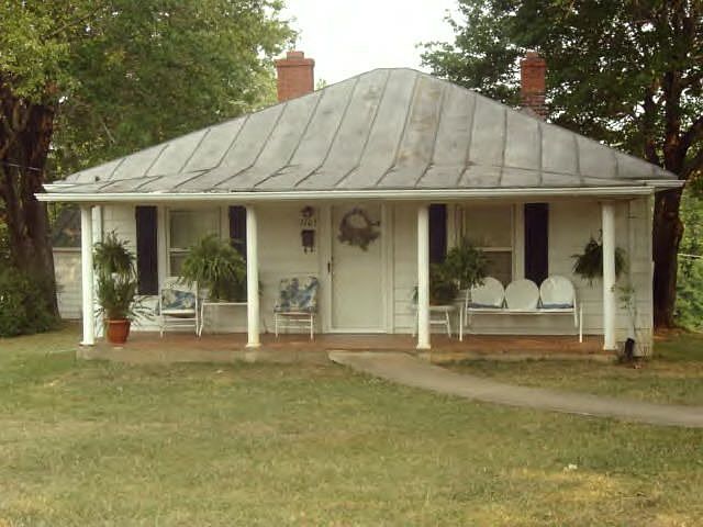 2nd image of 1105 Askin St