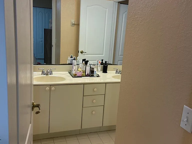 8752 NW 107th Ter #8752 — Photo 16