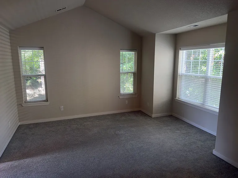 14735 SW Redbud Way — Photo 16