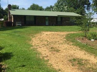 274 Waters Rd, Mount Olive, MS 39119