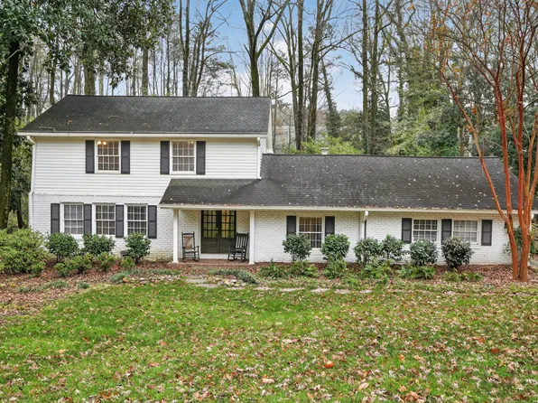 585 Glenforest Rd, Sandy Springs, GA 30328