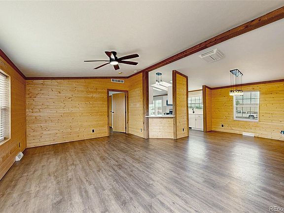 4th image of 16203 Barley Avenue