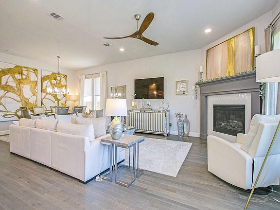 4th image of 4409 Tall Knight Ln
