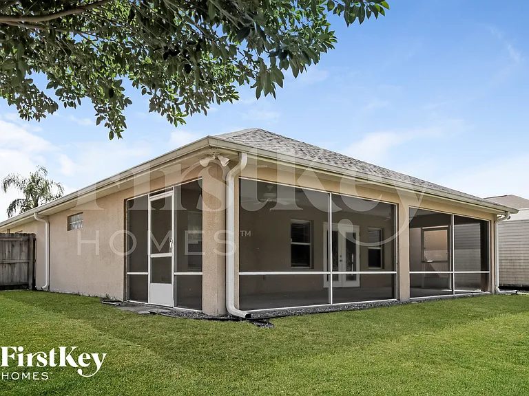 660 Wild Flower St — Photo 15