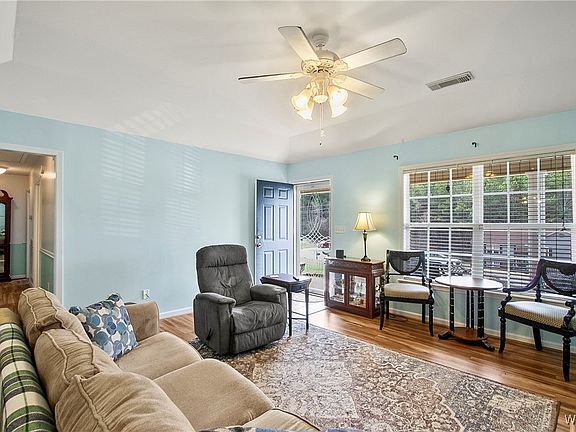 5th image of 10514 Rolling Valley Dr