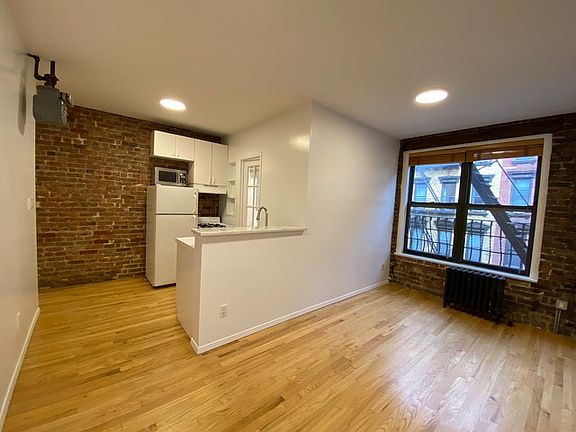 2nd image of 146 Sullivan St APT 9