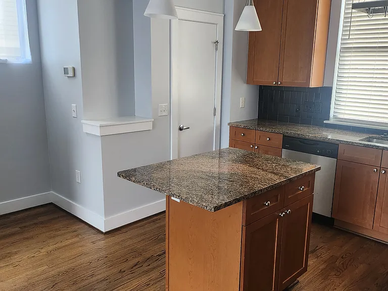 310 N Broad St — Photo 3