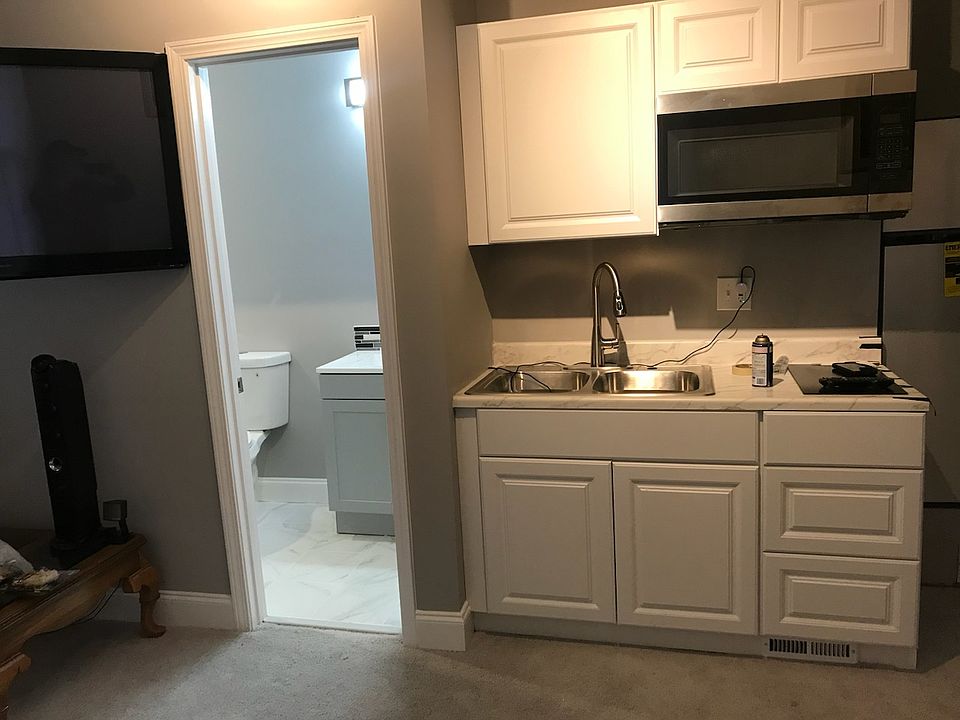 1st image of 11912 Gardenia Dr