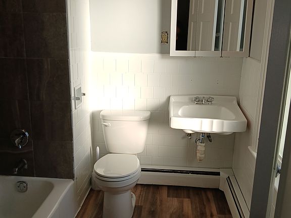 5th image of 35 Fairview St #2