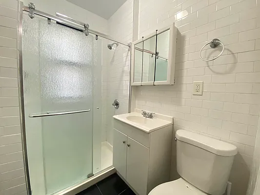 Rented by REAL New York | media 2