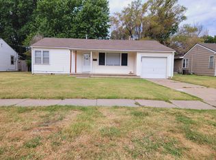 1741 S Roanoke Dr, Wichita, KS 67218