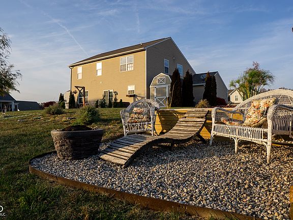 2nd image of 561 Stonehenge Way