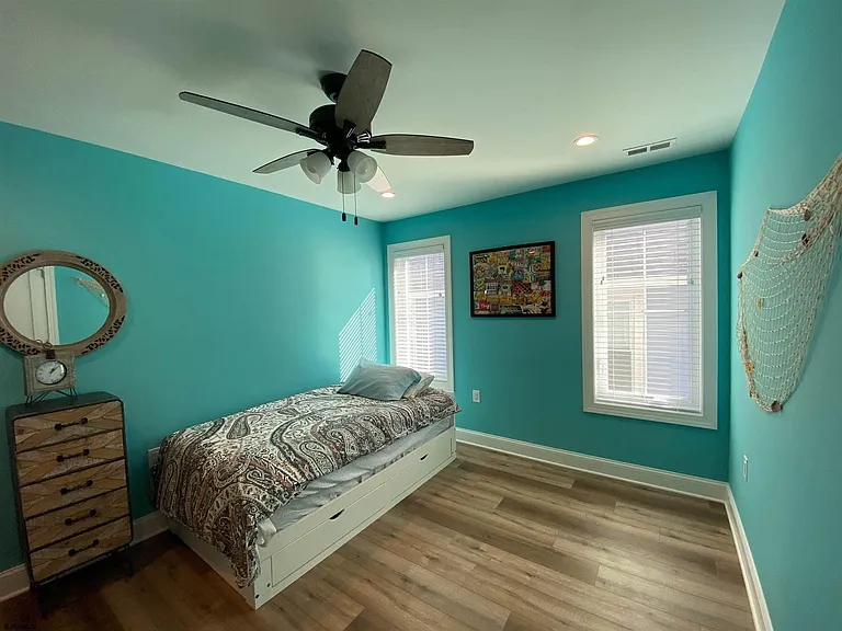 118 N New Haven Ave — Photo 16