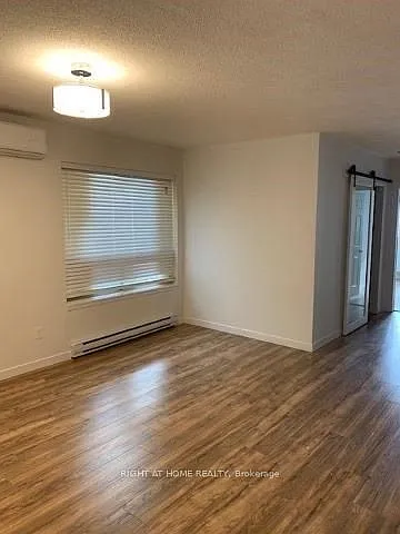 751 Queen St E #2 — Photo 9