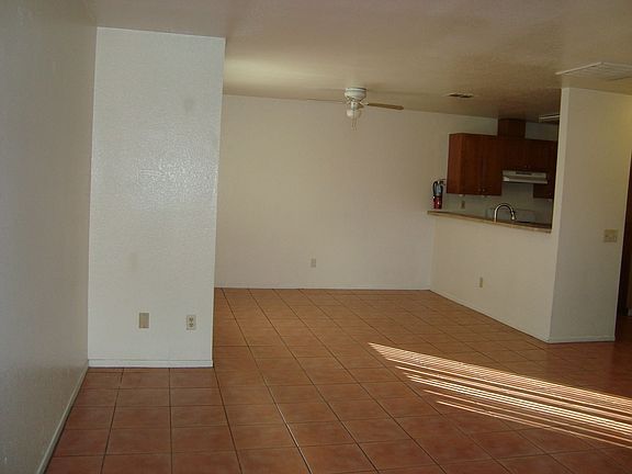 5th image of 3981 N H St APT D