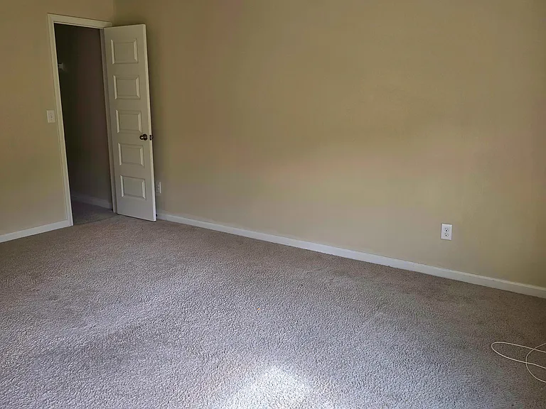 245 Silver Willow Walk — Photo 13