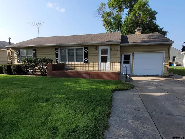 1834 E 1st St, Fremont, NE 68025