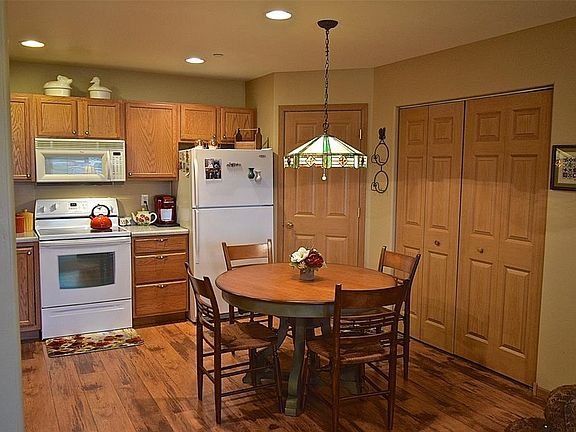 4th image of 71 N Shore Dr APT 1