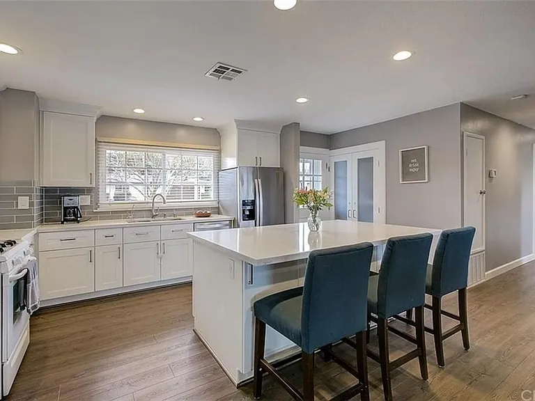 205 Primrose Ave — Photo 17