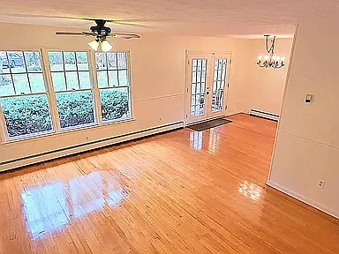 343 Summit Point Dr — Photo 2