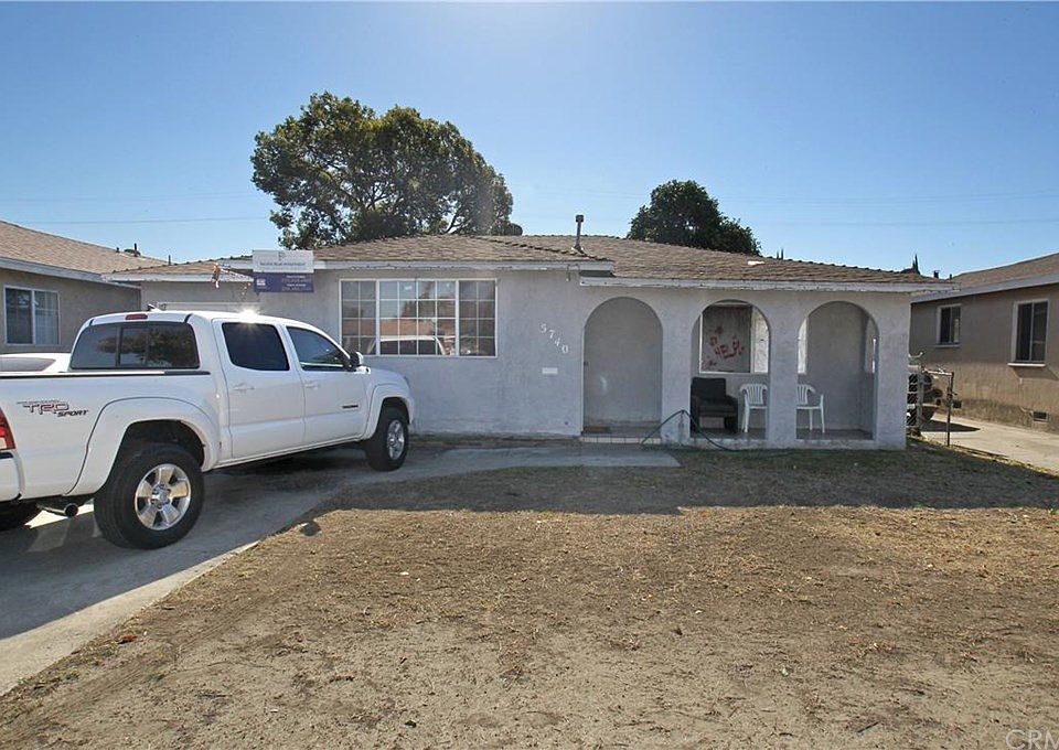 2nd image of 5740 Main St