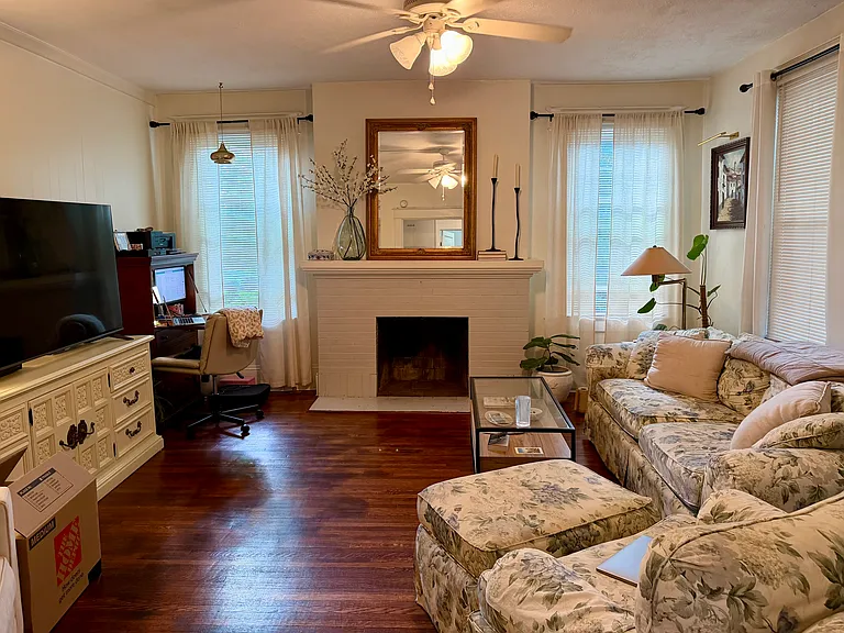 422 W Clifford St #1 — Photo 4