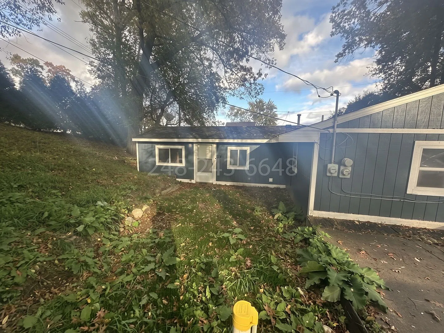 Picturesque cottage in vacation like setting! Stunning views of Tipsoco lake — Photo 3