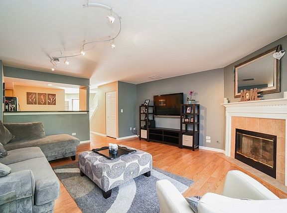 3rd image of 1762 Nature Ct