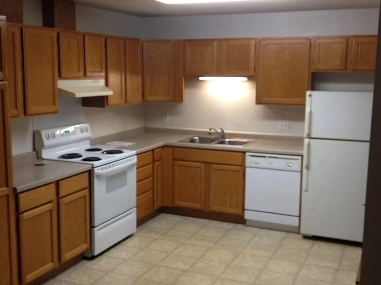 205 Airview Dr — Photo 9