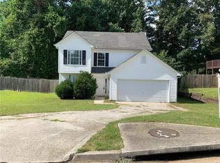 1481 Isleworth Cir, Atlanta, GA 30349