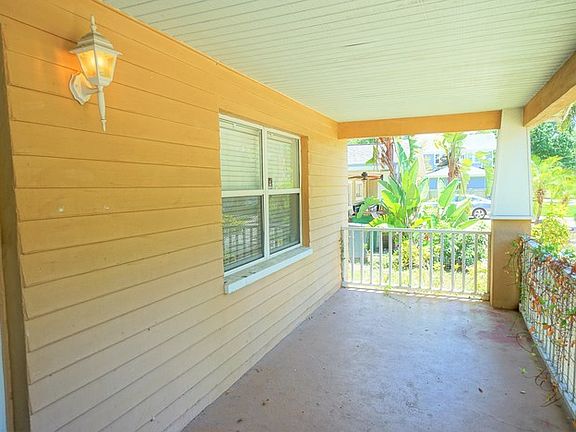 3rd image of 5907 N Dexter Ave