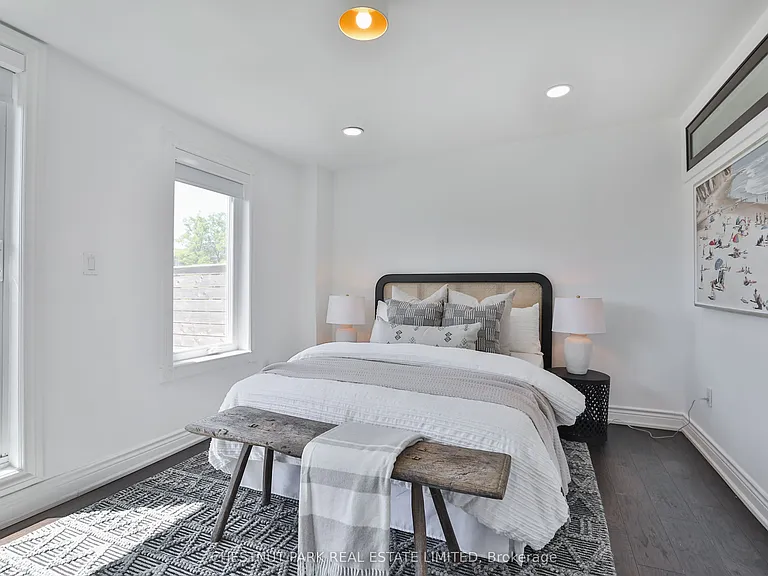 1341 Dupont St — Photo 15