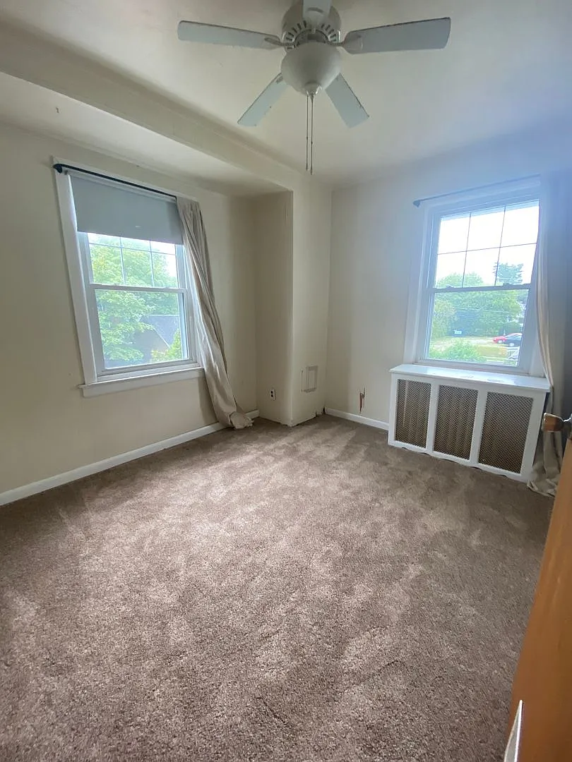 Gorgeous 3-Bedroom Apartment in Havertown! Available mid-September! — Photo 2