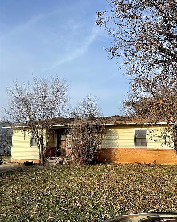 2nd image of 605 Judy Ave
