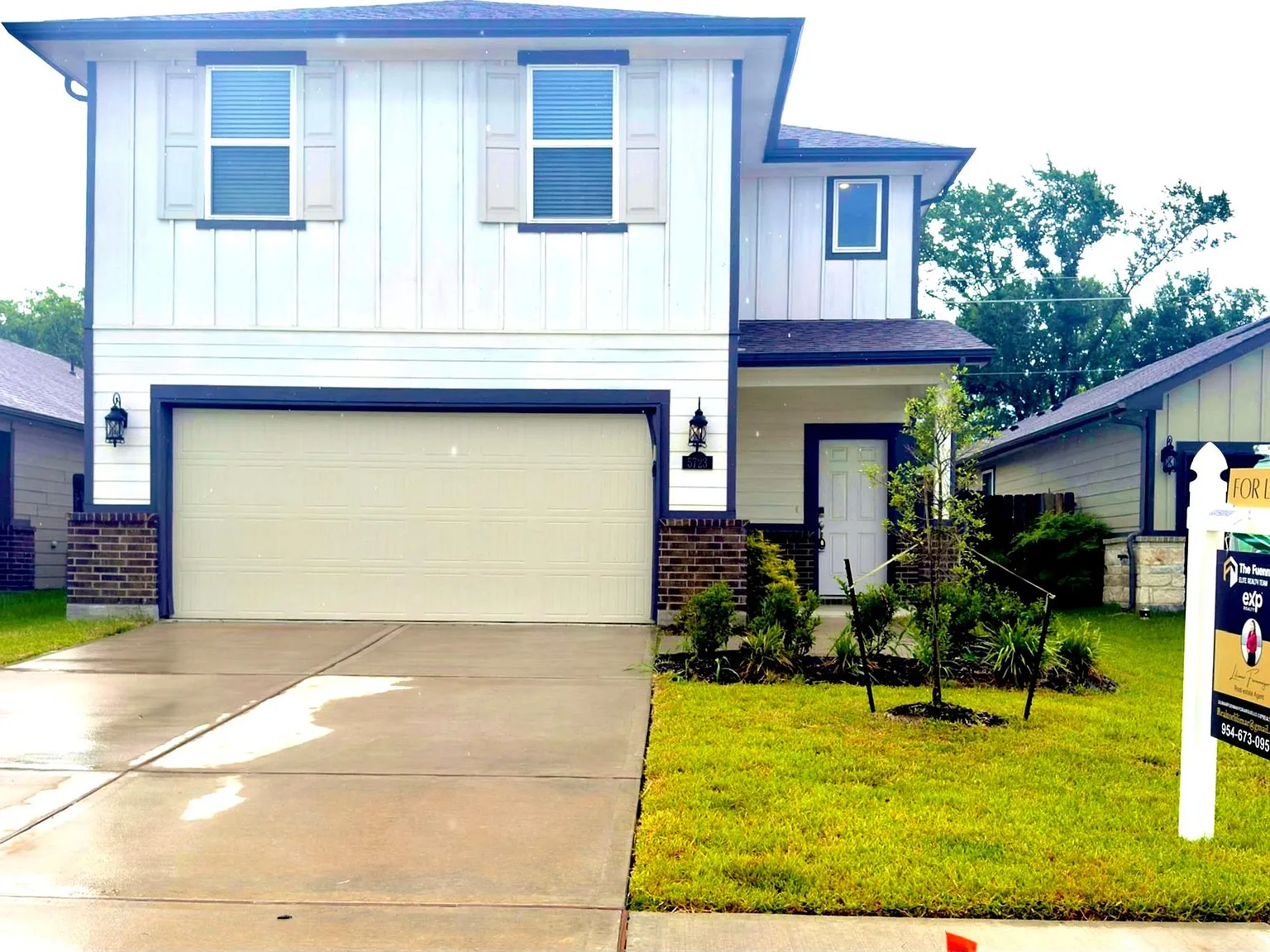3 bed, 2.5 bath, 1639 sqft, $2,200 — Photo 2