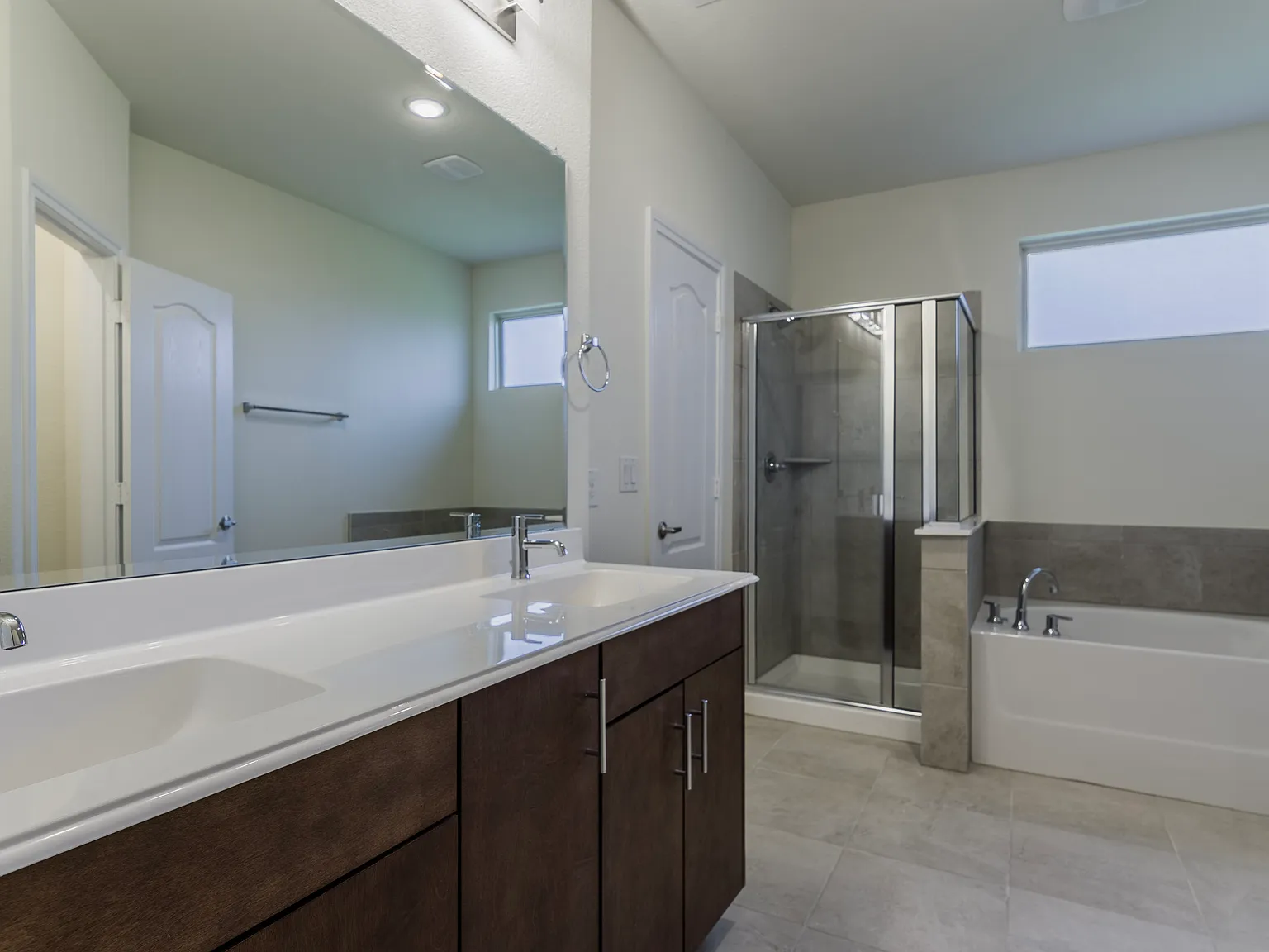 5 bed, 3.5 bath, 3054 sqft, $3,250 — Photo 4