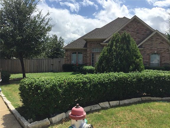 2nd image of 681 Savanna Dr