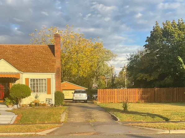 4105 Hanna St, Fort Wayne, IN 46806