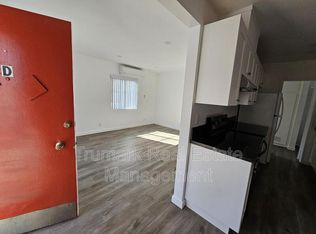 2936 Honolulu Ave APT D, La Crescenta, CA 91214