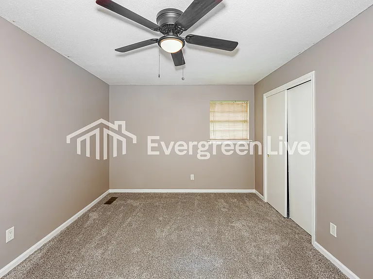 1701 Patricia Cir — Photo 9