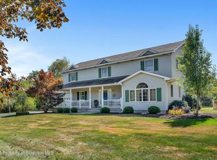 1041 Forest Rd, Lake Ariel, PA 18436