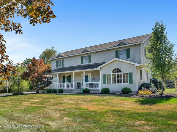 1041 Forest Rd, Lake Ariel, PA 18436