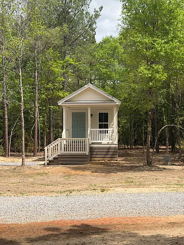 808 Old River Rd Photo 1