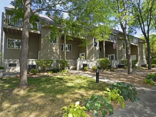 2868 Kenwood Isles Dr #2868, Minneapolis, MN 55408