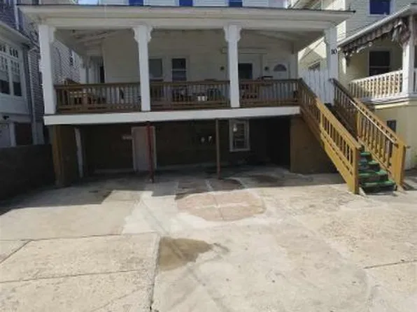 10 N Montpelier Ave, Atlantic City, NJ 08401