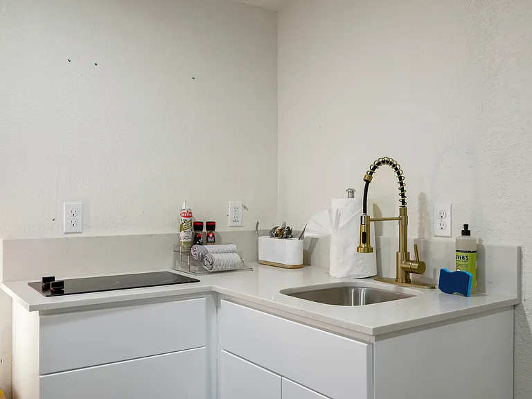 4026 W Grant St #B — Photo 5